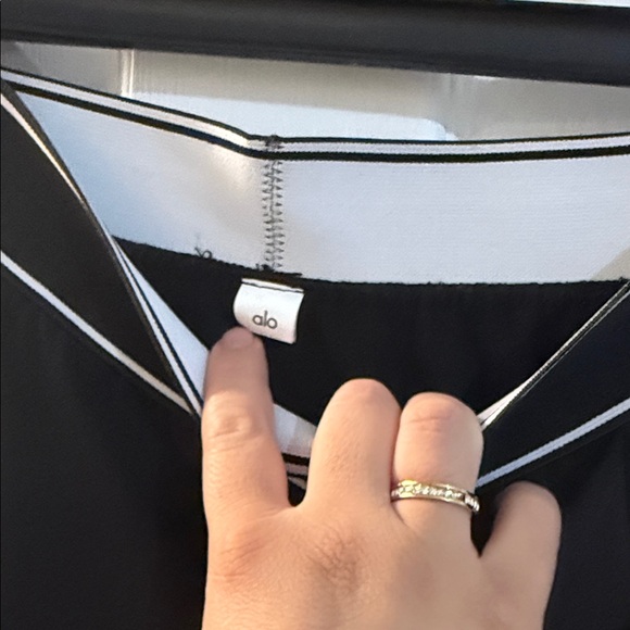 ALO Yoga Black Wide-Leg Pants - Picture 3 of 7